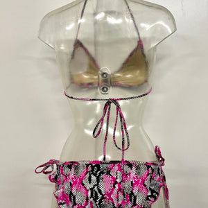 
                  
                    Dorris Bikini
                  
                