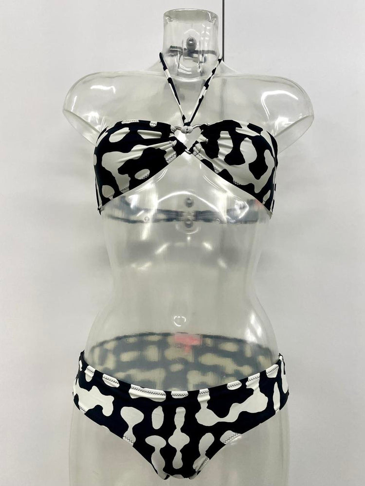 
                  
                    Delilah Bikini
                  
                